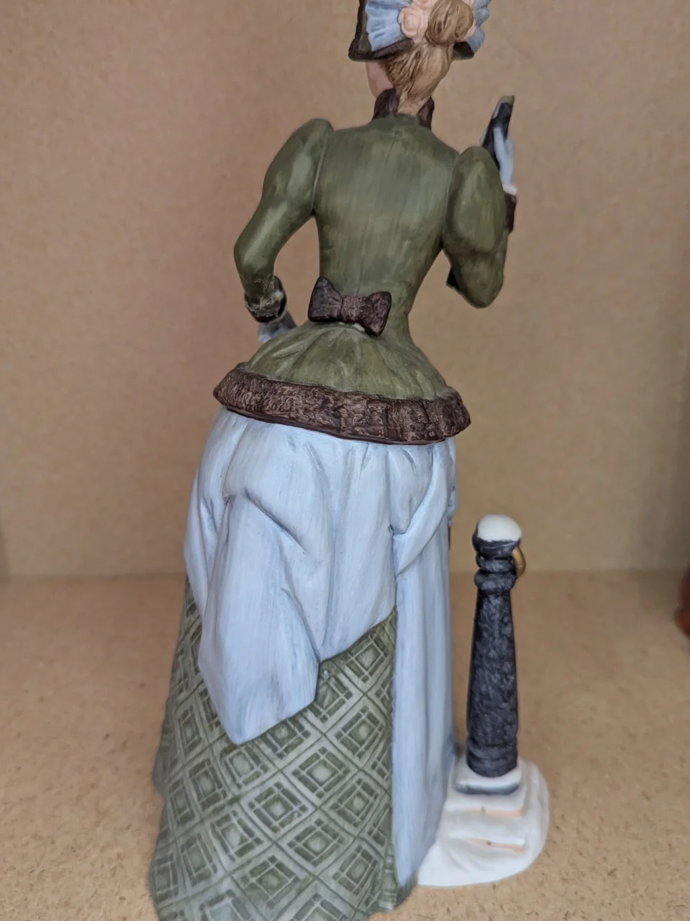 Avon Porcelain Award Figurine in Olive Green and White